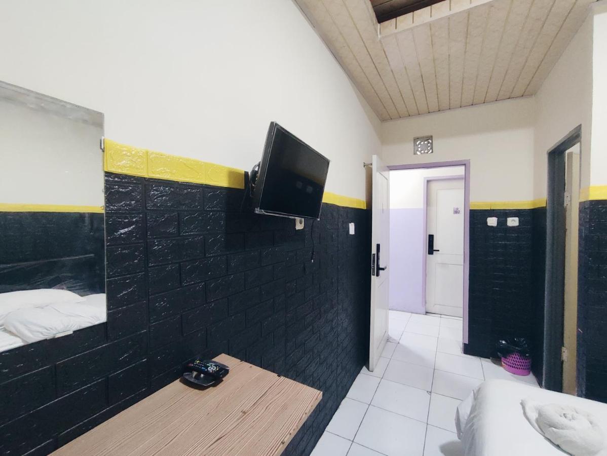 Superstar Residence Tomohon Redpartner 外观 照片
